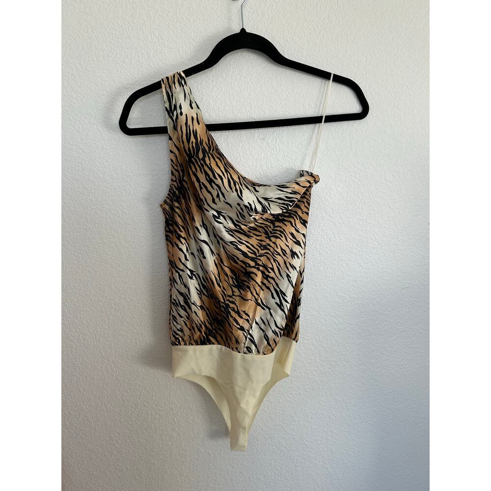 Cami NYC Darby One Shoulder Tiger Print Bodysuit - XXS